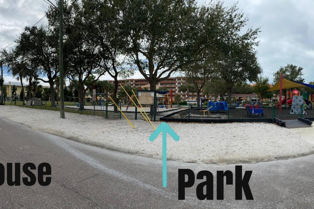 Luxurious Modern Townhouse Right Across Beach!! Table Tennis St. Pete Beach Exterior foto